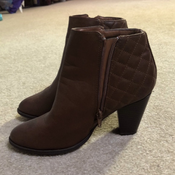 Charlotte Russe Brown Leather Quilted Booties - Picture 1 of 3